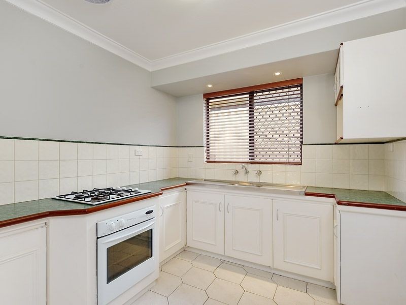 13 Sewell Court, Leeming WA 6149