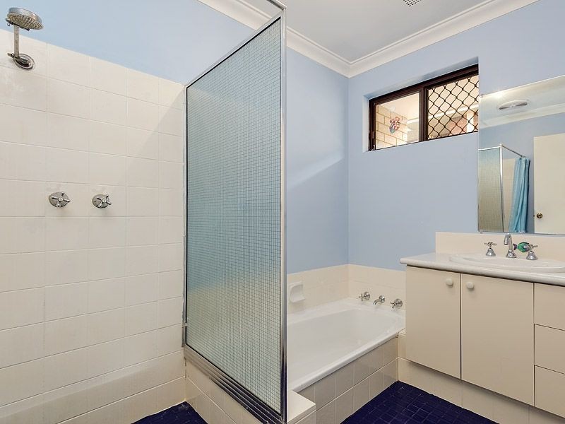 13 Sewell Court, Leeming WA 6149