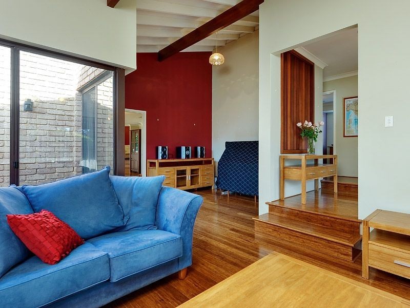 31 Westmorland Drive, Leeming WA 6149