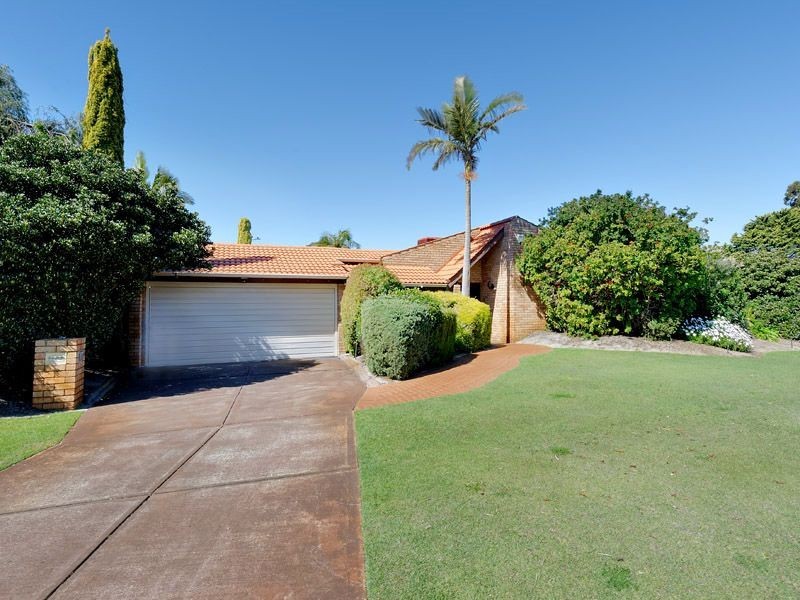 31 Westmorland Drive, Leeming WA 6149