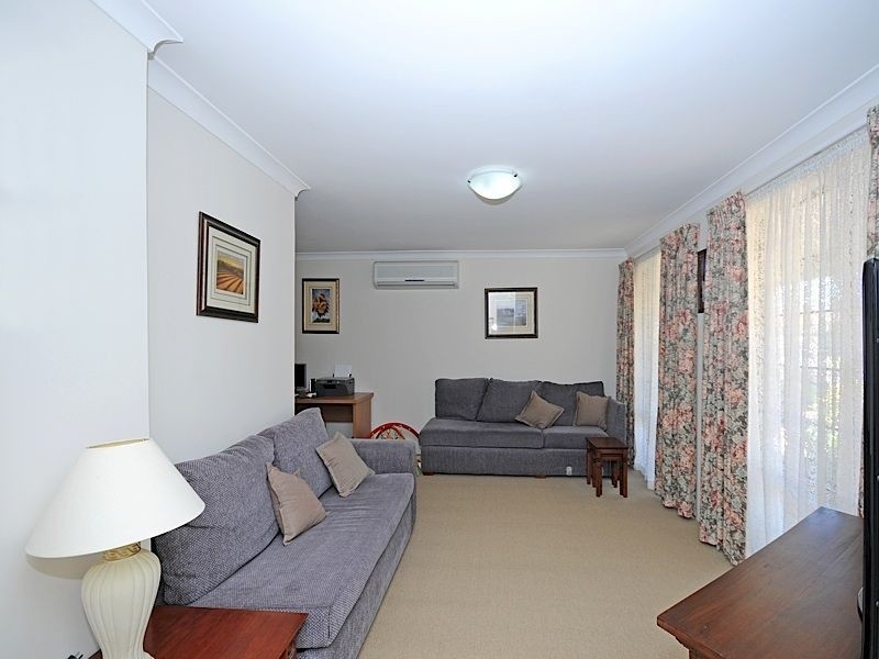 75 Casserly Drive, Leeming WA 6149