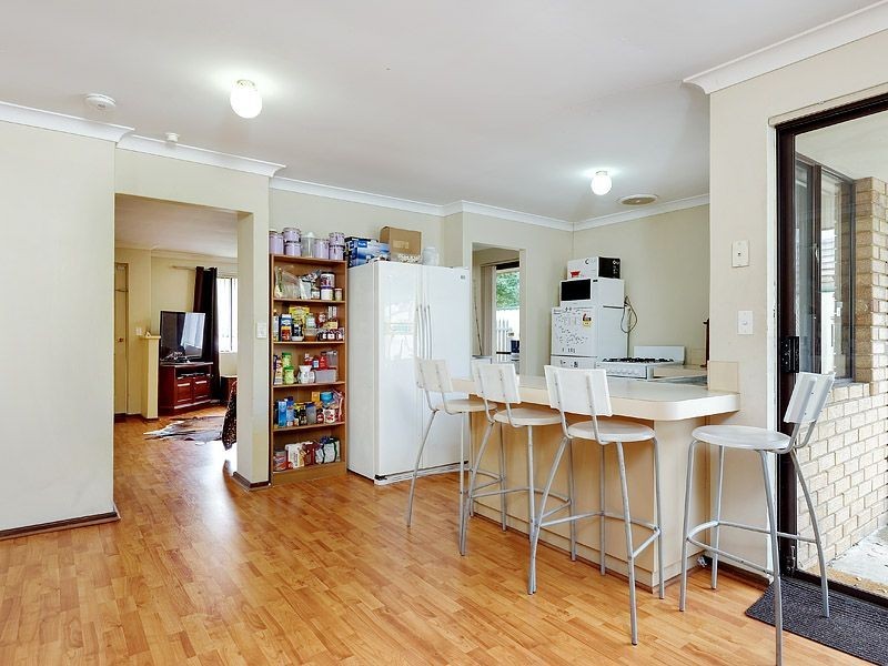 36 Fifth Ave, Beaconsfield WA 6162