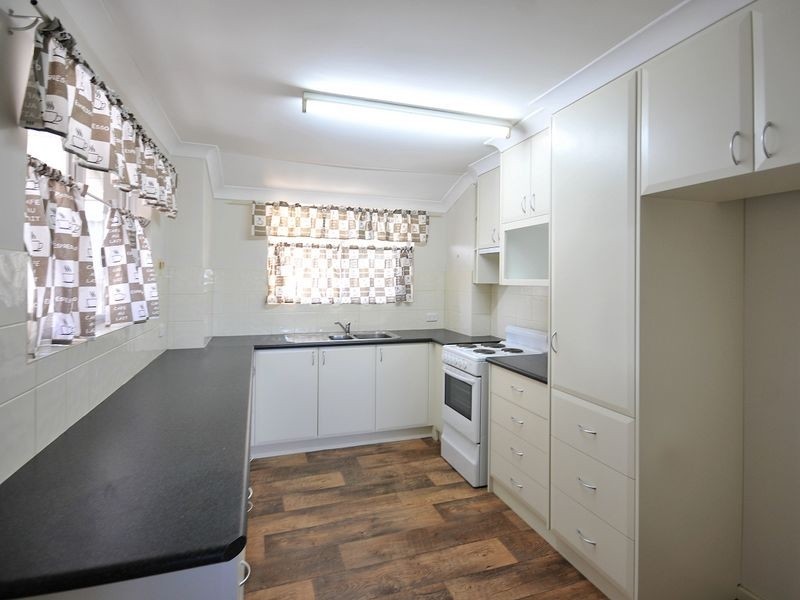 4 Hadlow Court, Leeming WA 6149