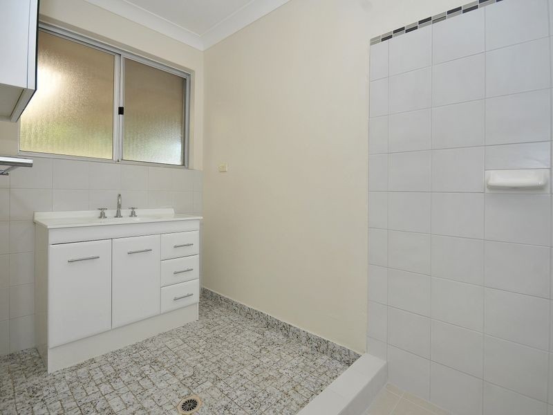 4 Hadlow Court, Leeming WA 6149