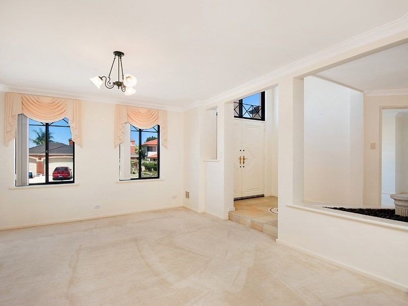 3 Glen Iris Drive, Jandakot WA 6164