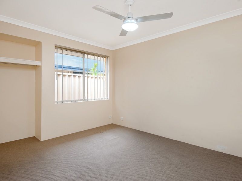 6 Serene Bend, Atwell WA 6164