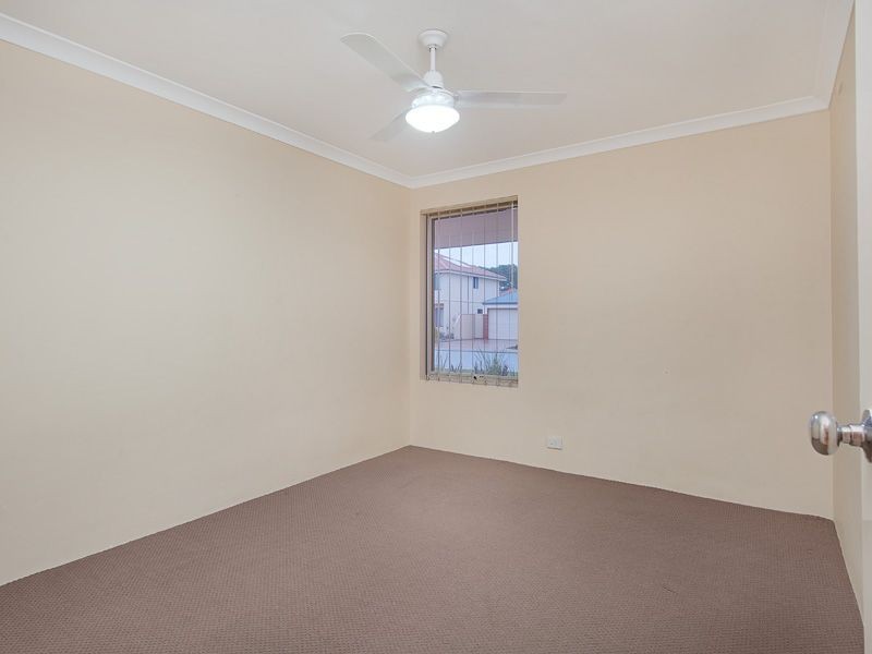 6 Serene Bend, Atwell WA 6164