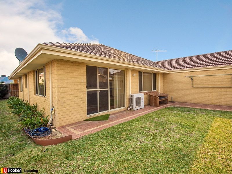 6 Serene Bend, Atwell WA 6164