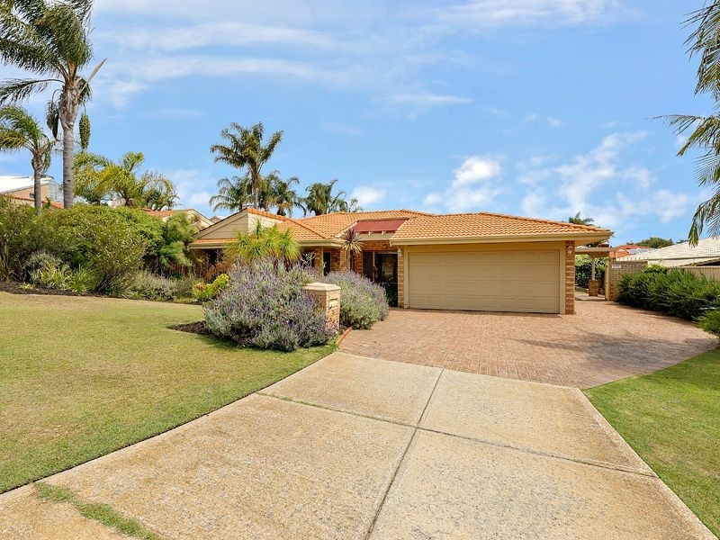 3 Wishaw Grove, Leeming WA 6149