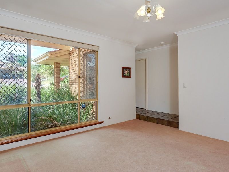 3 Wishaw Grove, Leeming WA 6149