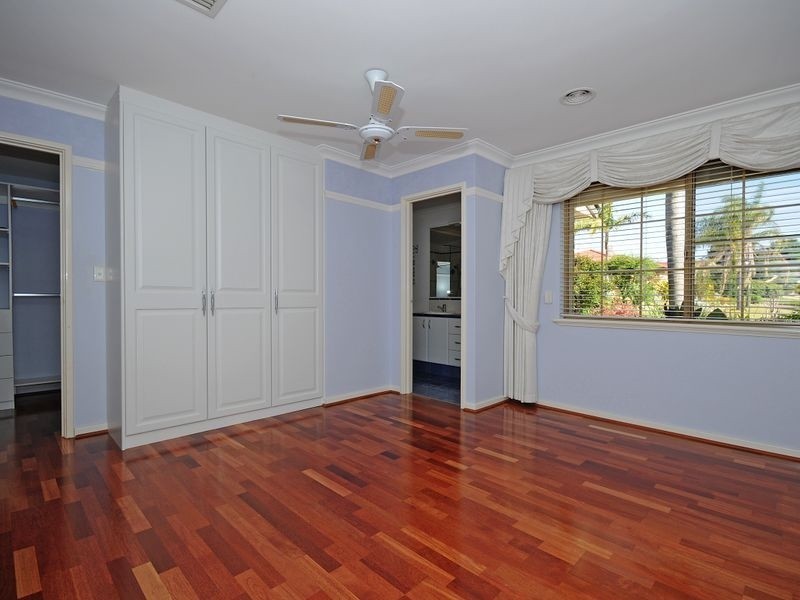 43 Casserly Drive, Leeming WA 6149