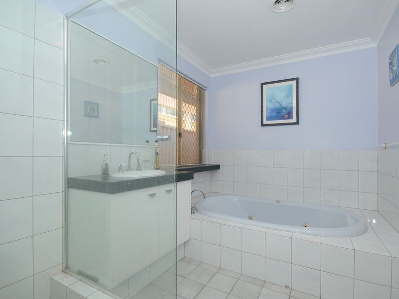 43 Casserly Drive, Leeming WA 6149