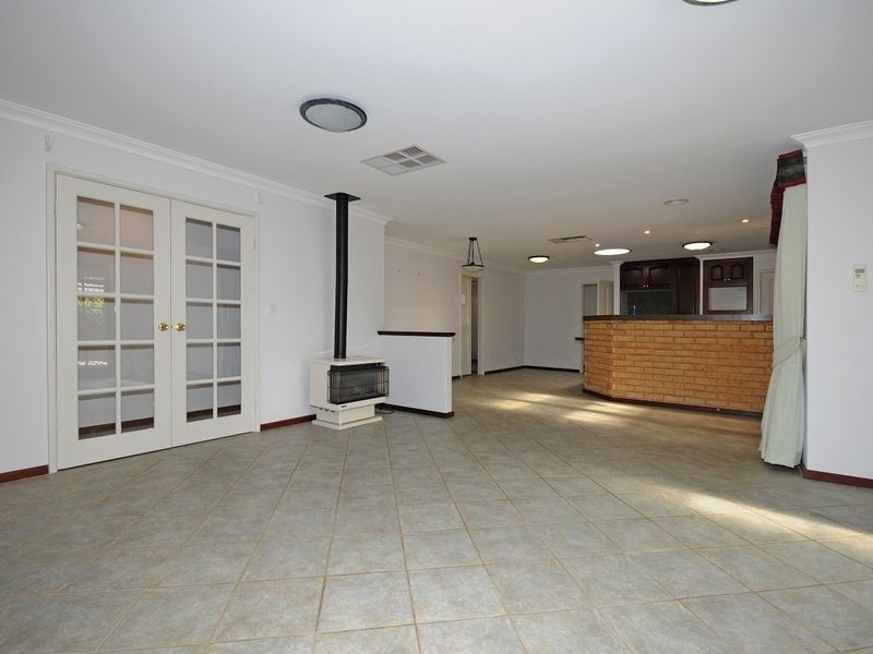 43 Casserly Drive, Leeming WA 6149