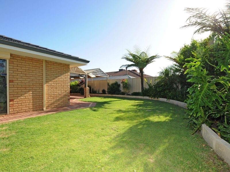 43 Casserly Drive, Leeming WA 6149