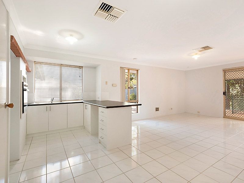 11 Conigrave Road, Yangebup WA 6164