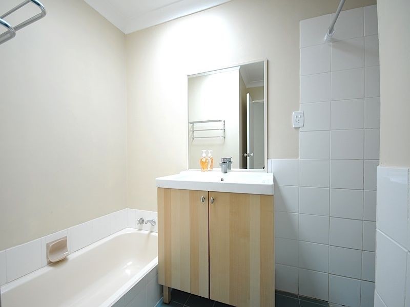 38 Velgrove Avenue, Parkwood WA 6147