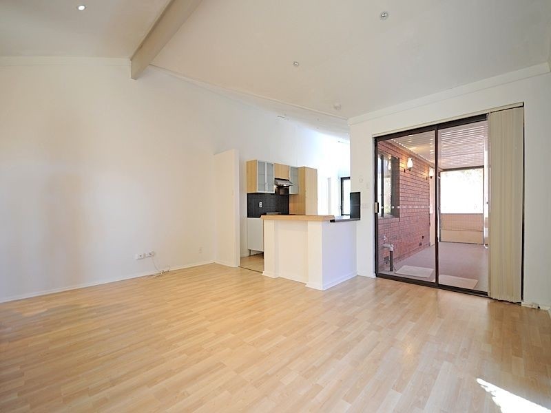 38 Velgrove Avenue, Parkwood WA 6147