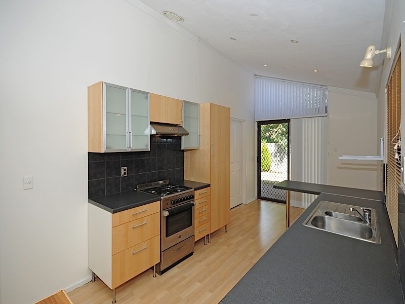 38 Velgrove Avenue, Parkwood WA 6147