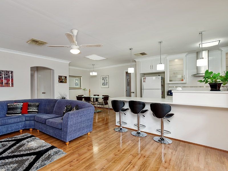 43 Gladstone Road, Leeming WA 6149