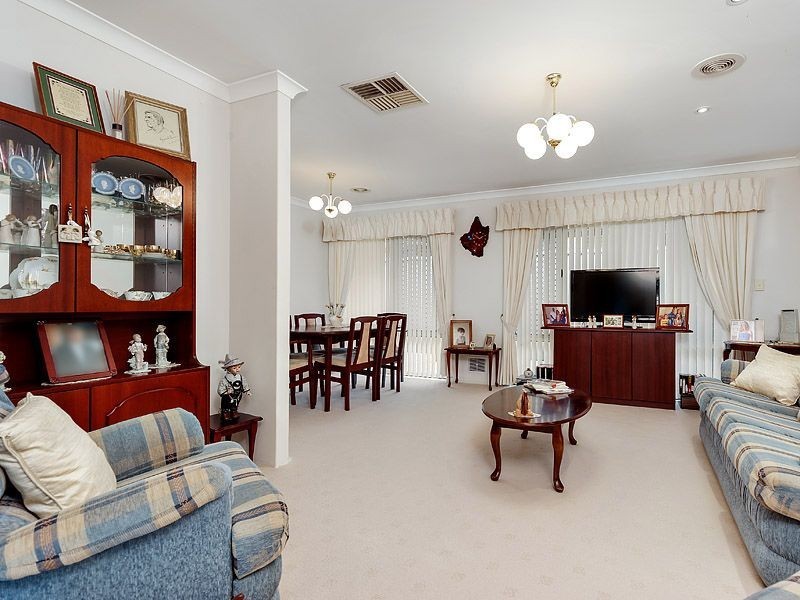 38 B Fern Leaf Court, Leeming WA 6149