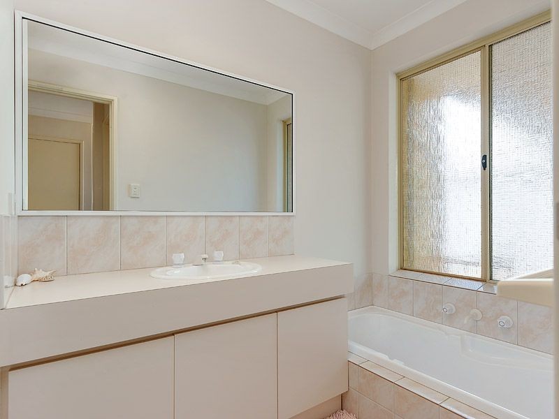 38 B Fern Leaf Court, Leeming WA 6149