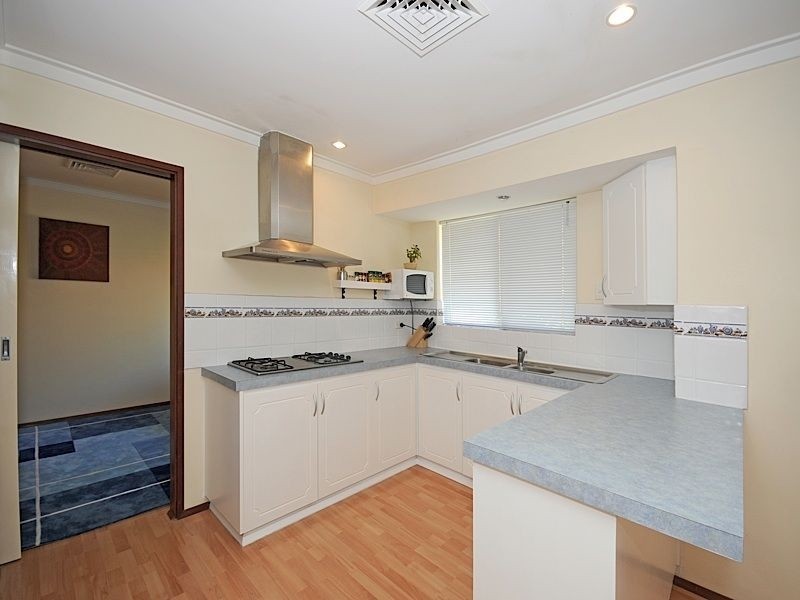 152 Parry Avenue, Bull Creek WA 6149