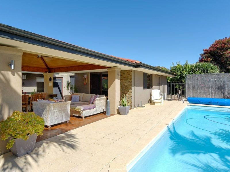 7 Bennett Court, Leeming WA 6149