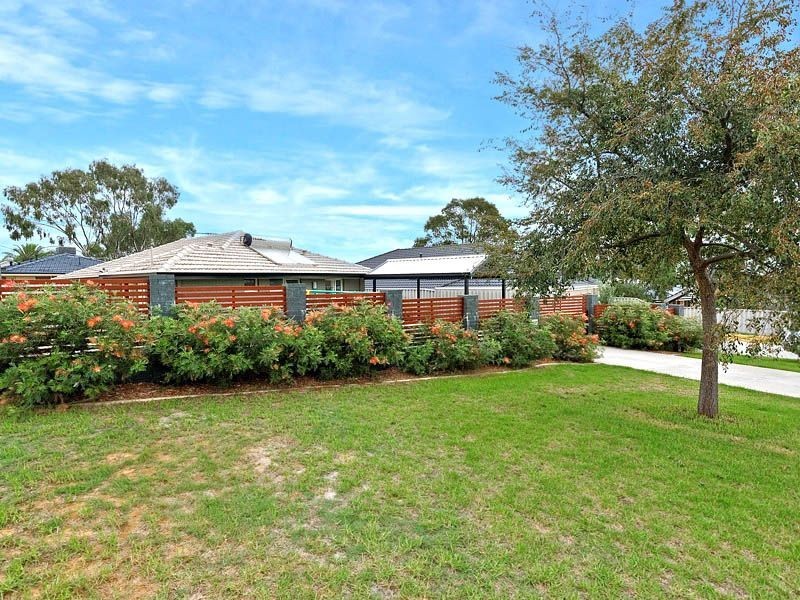 17 Erpingham Road, Hamilton Hill WA 6163