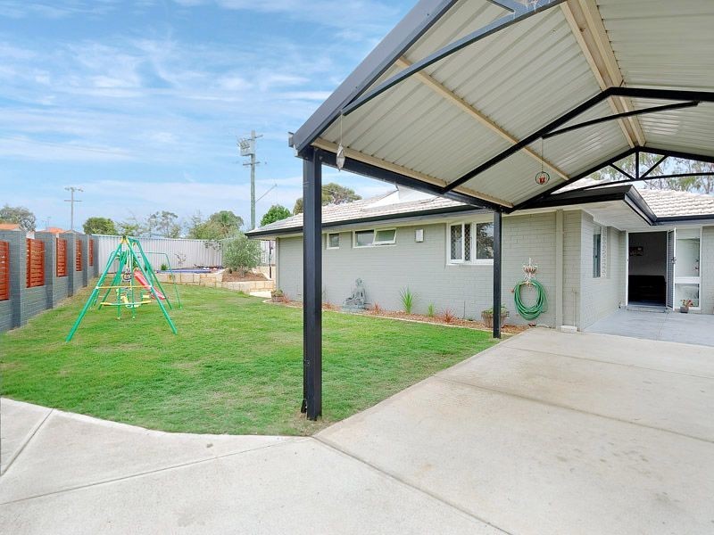 17 Erpingham Road, Hamilton Hill WA 6163