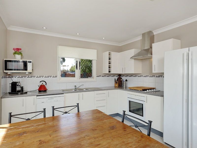 17 Erpingham Road, Hamilton Hill WA 6163