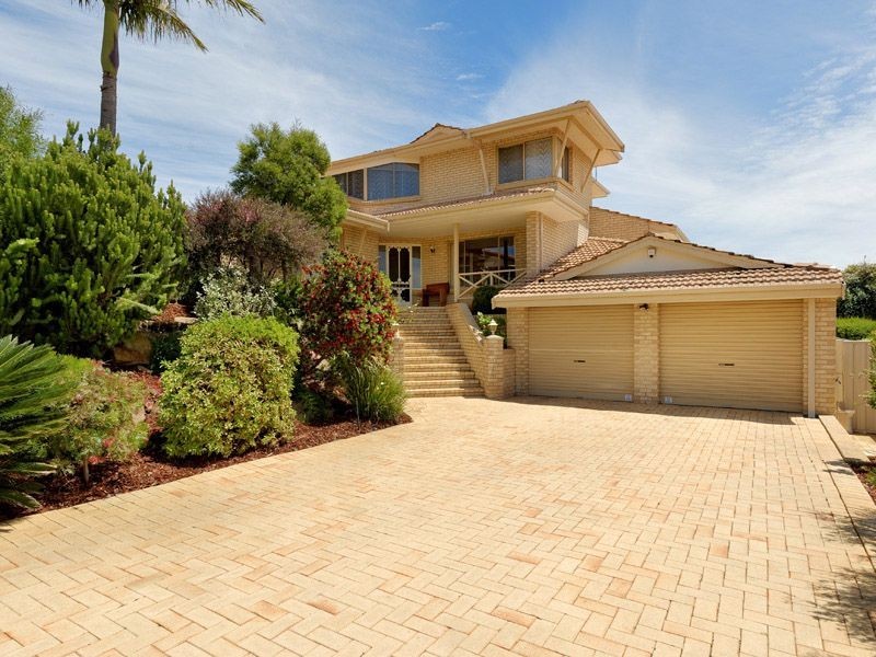 10 Denic Rise, Leeming WA 6149