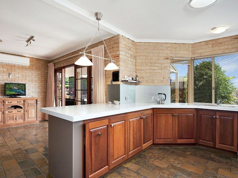 10 Denic Rise, Leeming WA 6149