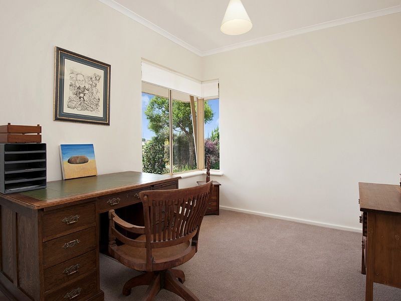 10 Denic Rise, Leeming WA 6149