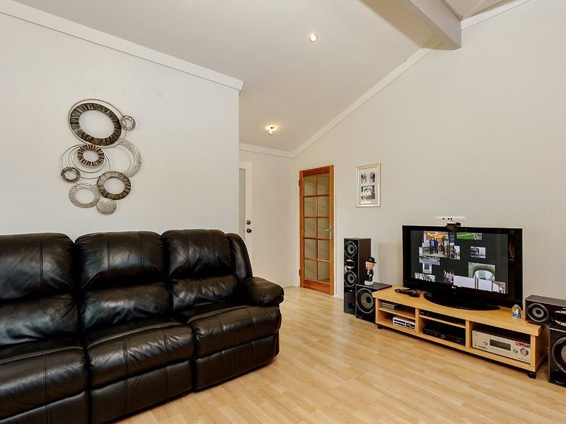 38 Vellgrove Avenue, Parkwood WA 6147