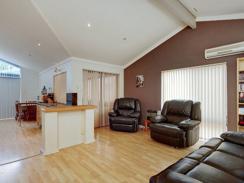 38 Vellgrove Avenue, Parkwood WA 6147