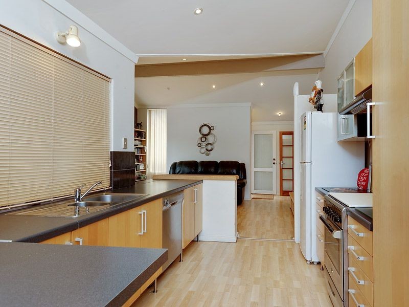 38 Vellgrove Avenue, Parkwood WA 6147