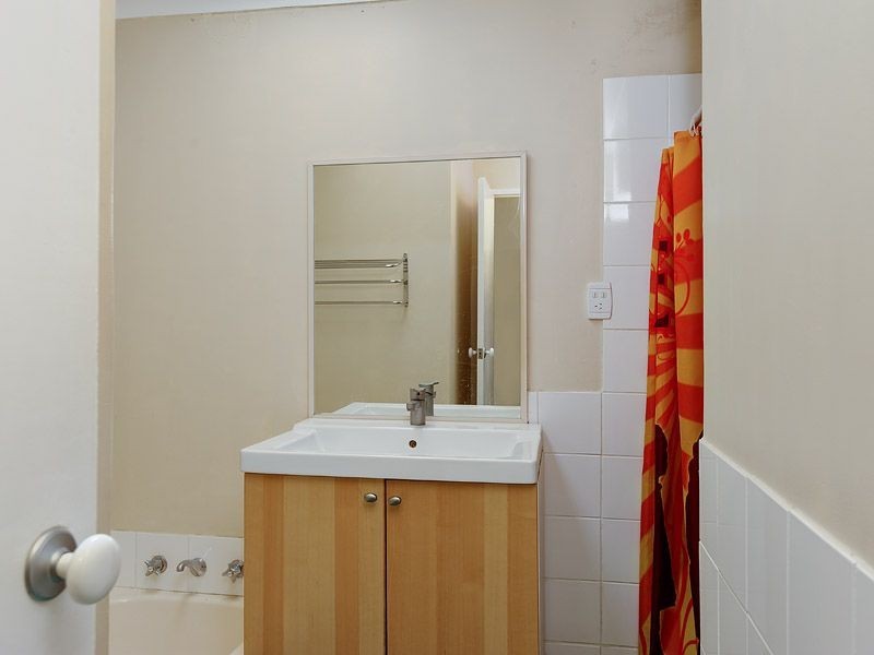 38 Vellgrove Avenue, Parkwood WA 6147