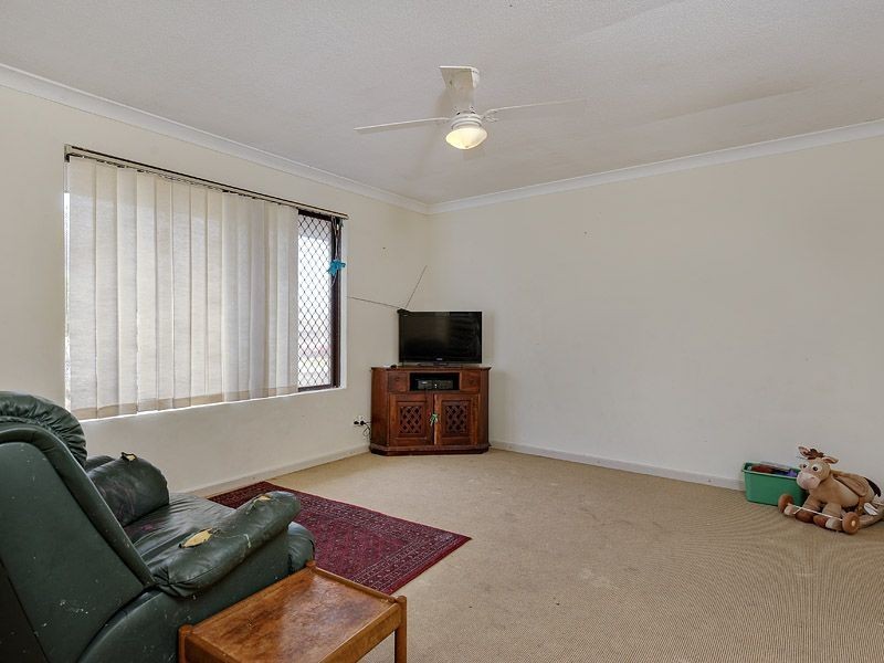 13 Prout Way, Bibra Lake WA 6163