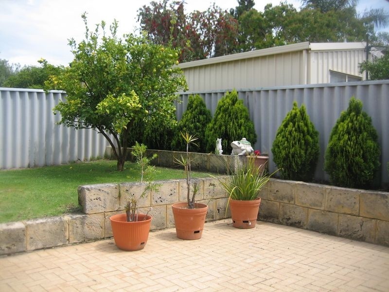 5 Marie Court, Atwell WA 6164