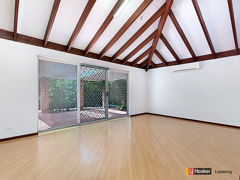 36 McGuiness Drive, Leeming WA 6149