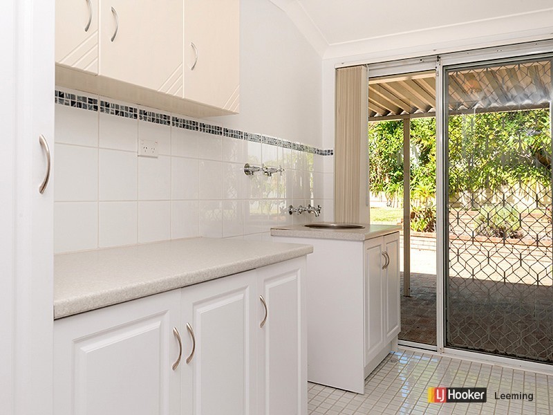 36 McGuiness Drive, Leeming WA 6149