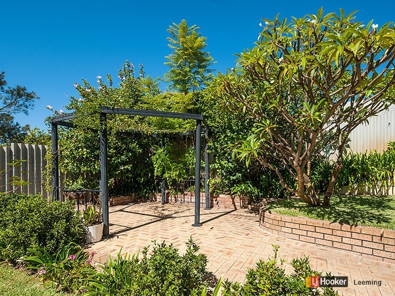 36 McGuiness Drive, Leeming WA 6149