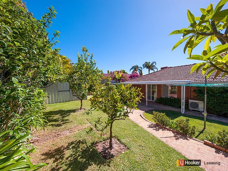 36 McGuiness Drive, Leeming WA 6149