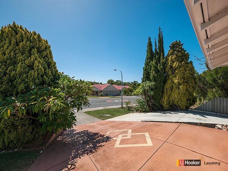 36 McGuiness Drive, Leeming WA 6149