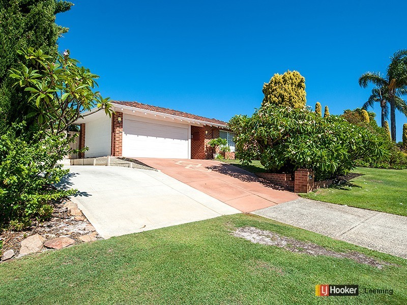 36 McGuiness Drive, Leeming WA 6149