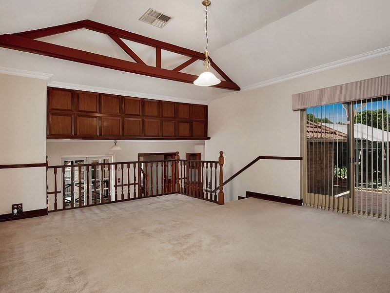 3 Hannah Place, Leeming WA 6149
