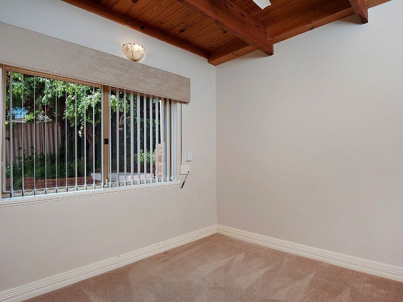 3 Hannah Place, Leeming WA 6149