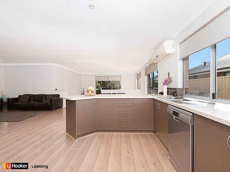 9 Neroli Link, Atwell WA 6164