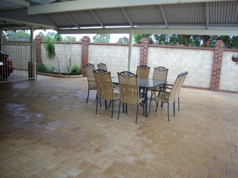 9 Seabrook Place, Success WA 6164