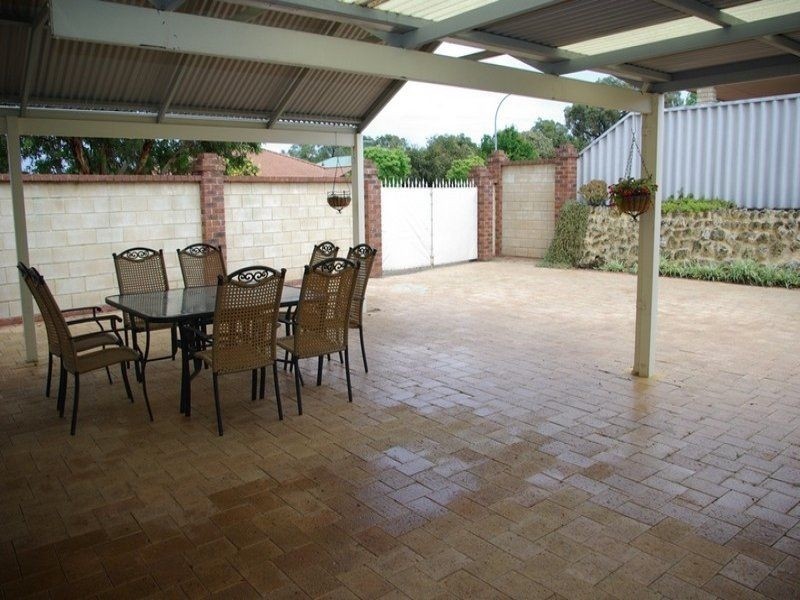 9 Seabrook Place, Success WA 6164
